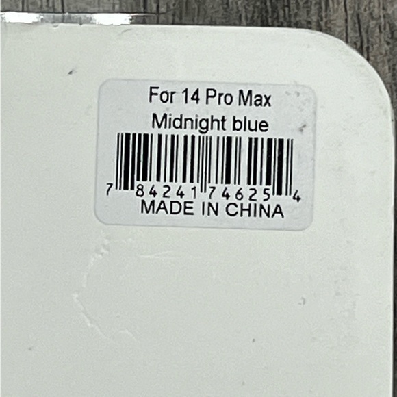 Midnight blue iPhone 14 Pro Max silicone case, NWOT - Picture 2 of 4